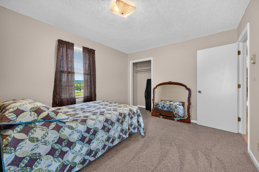 192 Whispering Pines Road Max Meadows, VA 24360 - Photo 40 of 88 Gallery Image 40