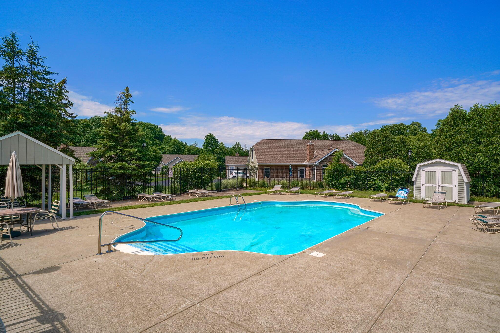 830 Windward Way, Unit 1 Columbus, OH 43230 - Photo 30 of 30 Community pool