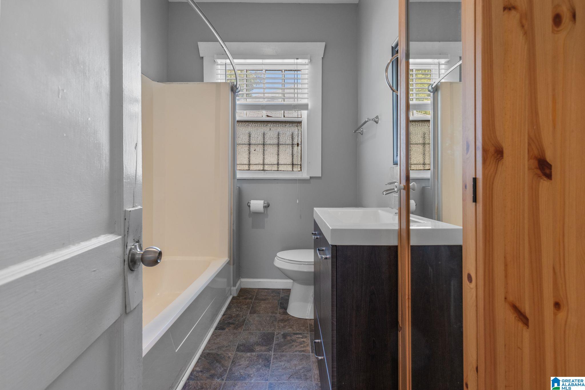 430 12th Street Southwest Birmingham, AL 35211 - Photo 17 of 32