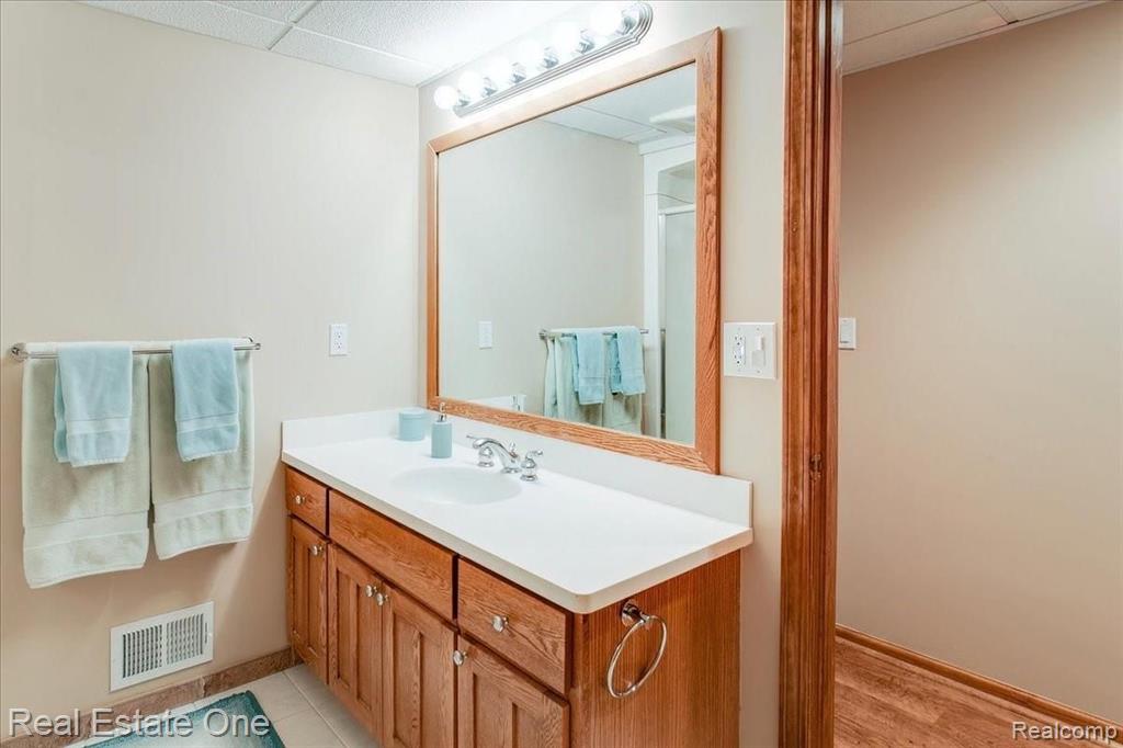 451 Lake Forest Road Rochester Hills, MI 48309 - Photo 70 of 97