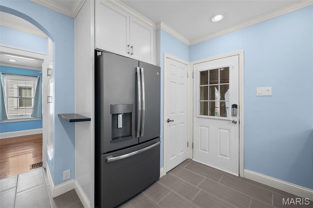 706 North Geyer Road Kirkwood, MO 63122 - Photo 12 of 35 Gallery Image 12