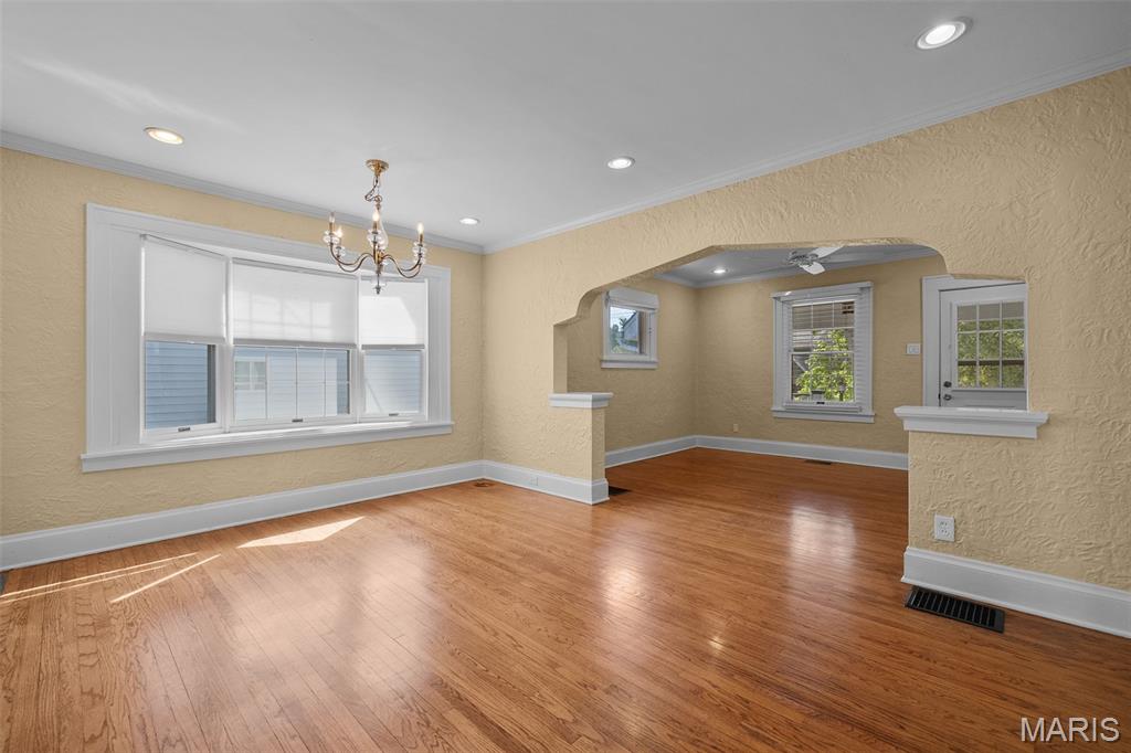 706 North Geyer Road Kirkwood, MO 63122 - Photo 7 of 35 Gallery Image 7