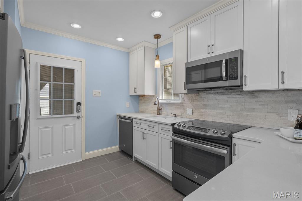 706 North Geyer Road Kirkwood, MO 63122 - Photo 10 of 35 Gallery Image 10