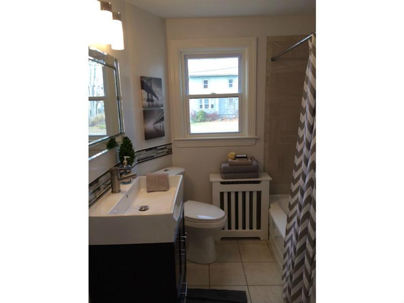 16 Edison Street Warwick, RI 02889 - Photo 17 of 19 Bathroom.