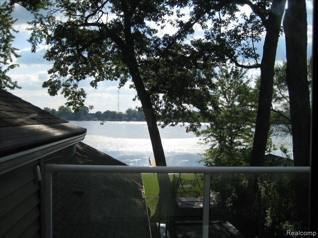 616 Pathway Drive Howell, MI 48843 - Photo 10 of 17 Master Bedrm Private Lake View