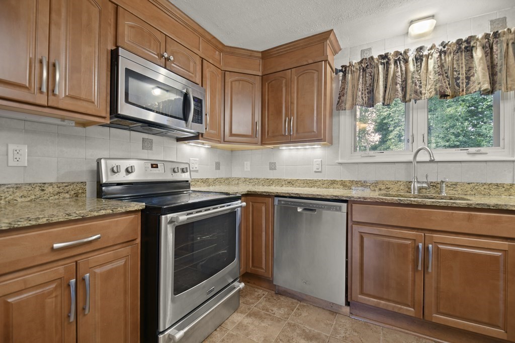 3 Francella Road Methuen, MA 01844 - Photo 14 of 34 Gallery Image 14