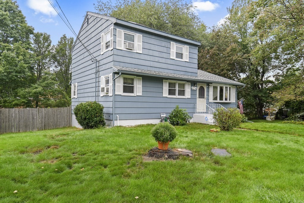 3 Francella Road Methuen, MA 01844 - Photo 4 of 34 Gallery Image 4
