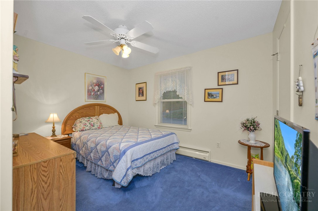 409 Ellis Road West Jefferson, NC 28694 - Photo 16 of 48