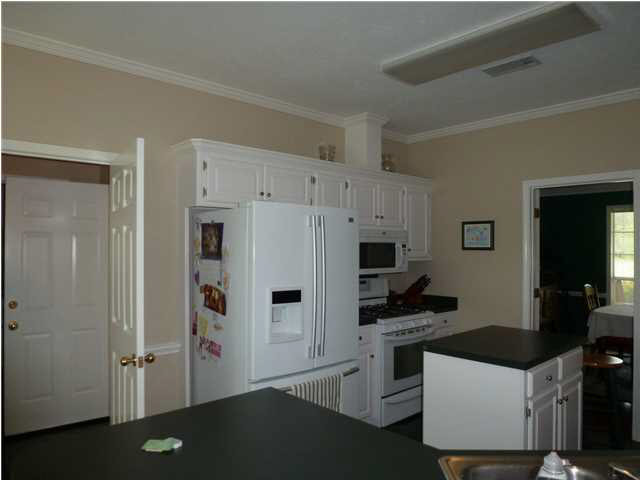 6195 Clinton-Tinnin Road Jackson, MS 39209 - Photo 11 of 24 Gas 5 burner oven