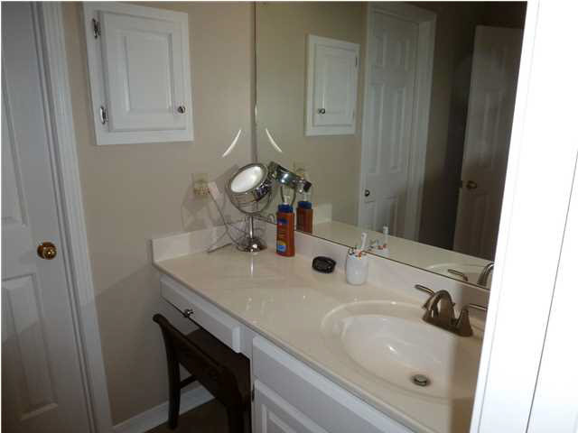 6195 Clinton-Tinnin Road Jackson, MS 39209 - Photo 15 of 24 Master bath