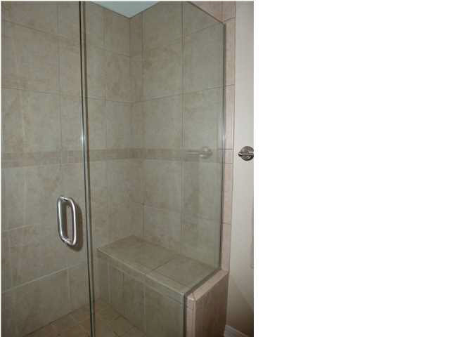 6195 Clinton-Tinnin Road Jackson, MS 39209 - Photo 16 of 24 Custom tile shower