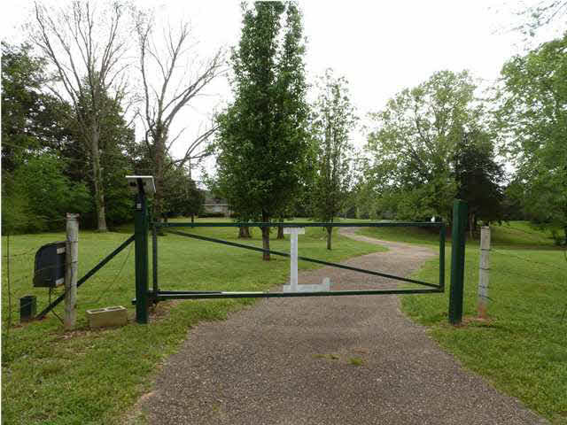 6195 Clinton-Tinnin Road Jackson, MS 39209 - Photo 2 of 24 Automatic Gate