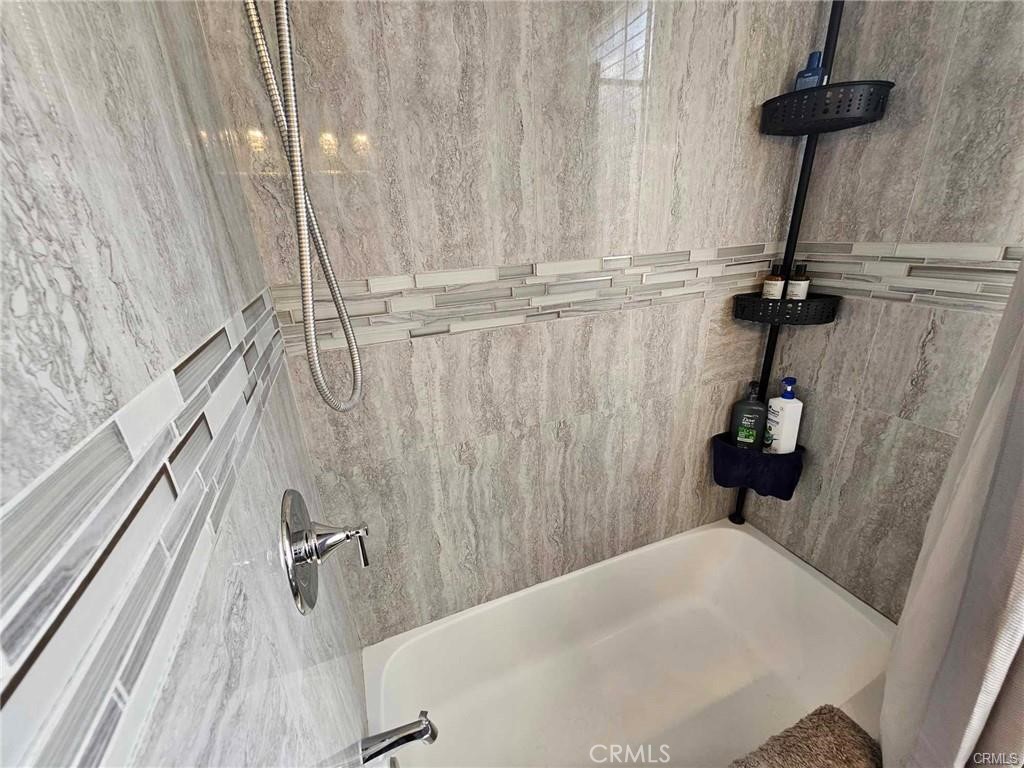 6979 Palm Court, Unit 126H Riverside, CA 92506 - Photo 13 of 25 a bathroom with a sink