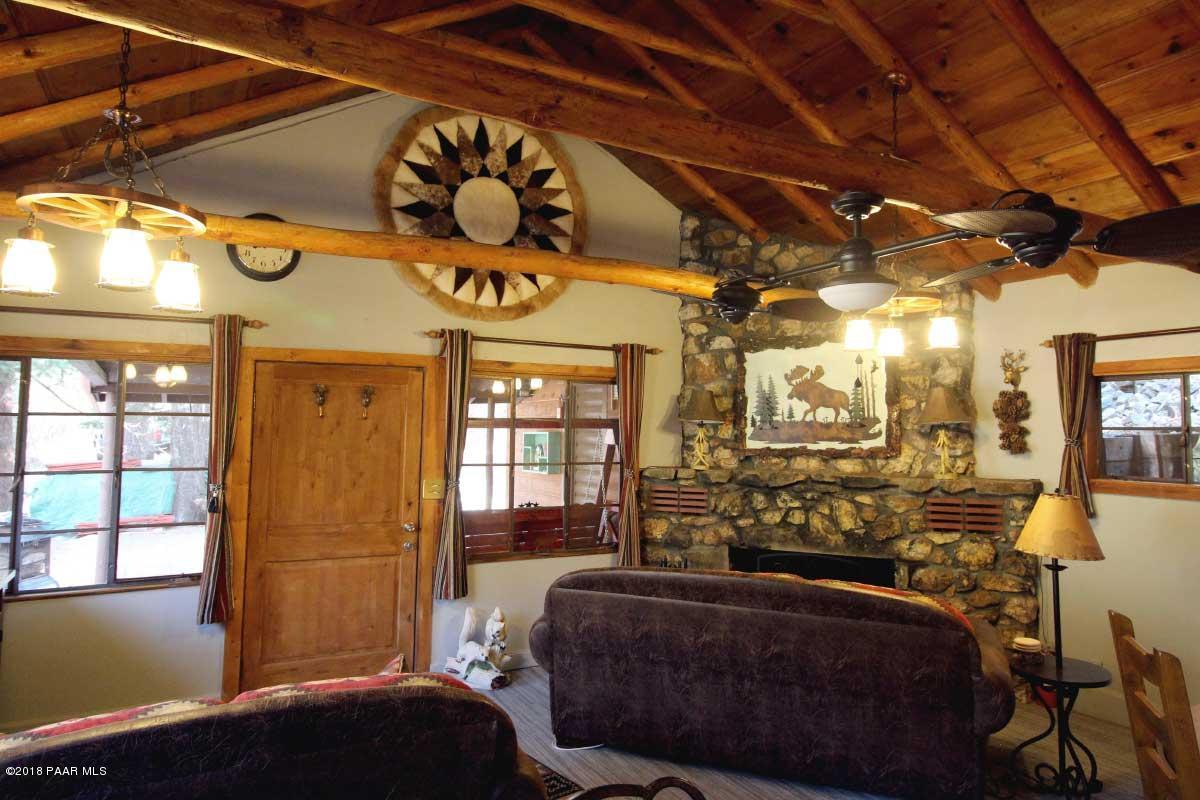 6575 Poland Road Mayer, AZ 86333 - Photo 12 of 47 fireplace_front-door