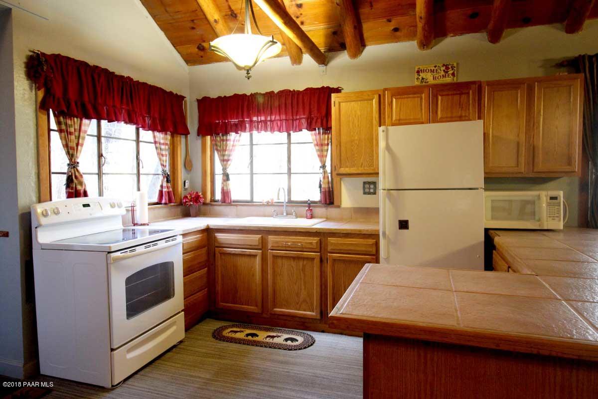 6575 Poland Road Mayer, AZ 86333 - Photo 19 of 47 kitchen