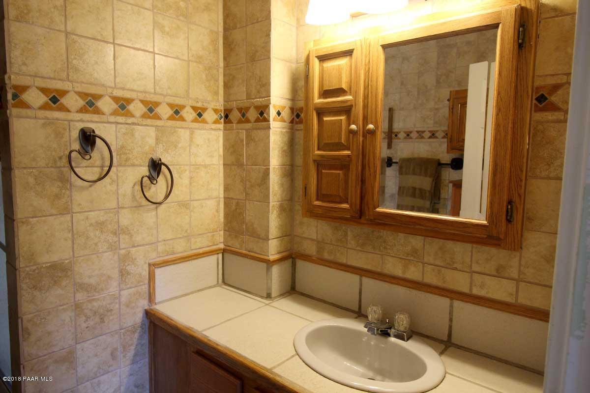 6575 Poland Road Mayer, AZ 86333 - Photo 31 of 47 main_bath_sink
