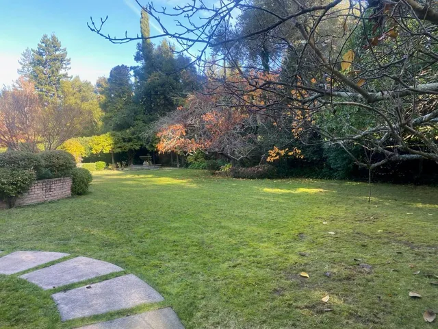 $11,000,000 | 269 Selby Lane, Atherton, CA 94027