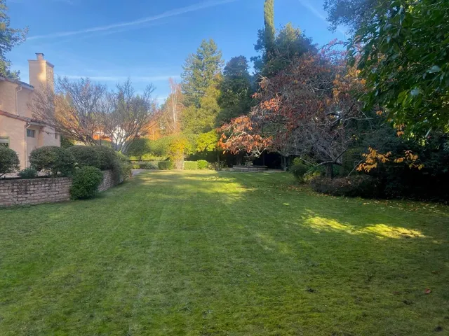 $11,000,000 | 269 Selby Lane, Atherton, CA 94027