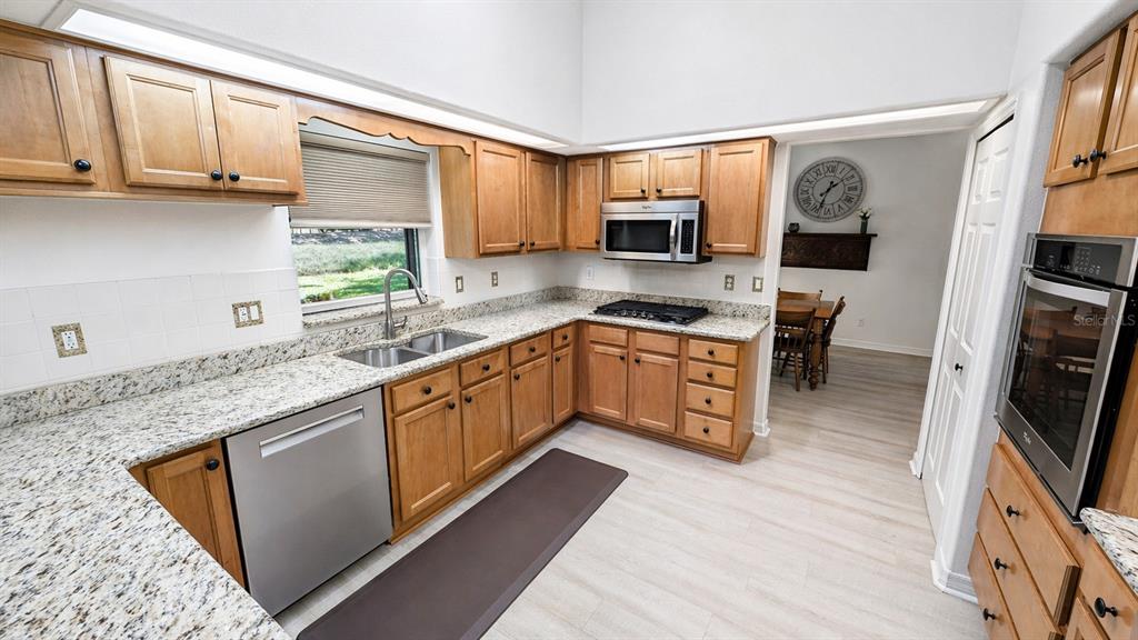 5277 Indian Ocean Loop Tavares, FL 32778 - Photo 13 of 30