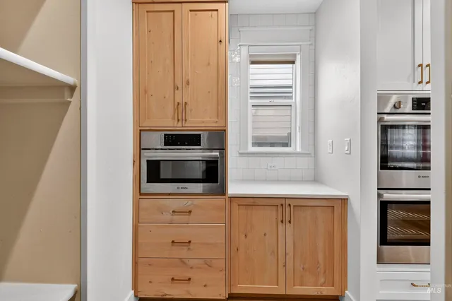 $1,035,000 | 6839 North Willowside Avenue, Meridian, ID 83646