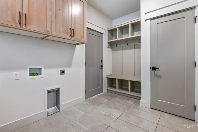 $1,035,000 | 6839 North Willowside Avenue, Meridian, ID 83646