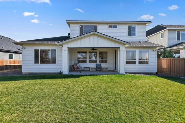 $1,035,000 | 6839 North Willowside Avenue, Meridian, ID 83646