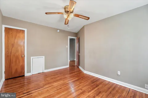$245,000 | 3442 Valley Green Drive, Drexel Hill, PA 19026