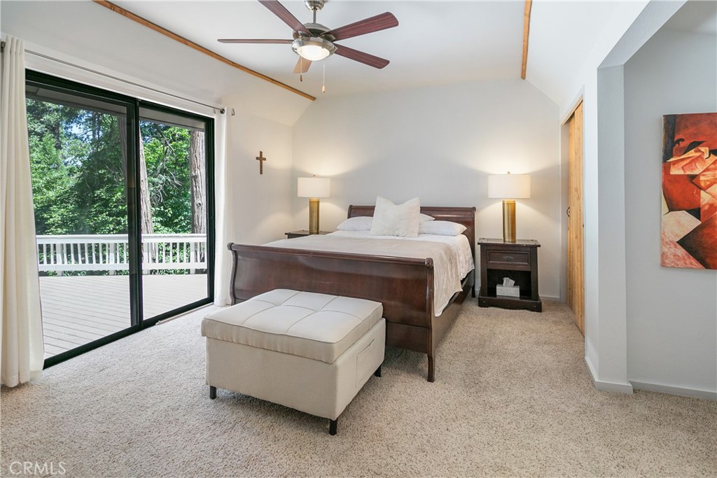 841 Cottage Grove Road Lake Arrowhead, CA 92352 - Photo 16 of 31 Primary Bedroom