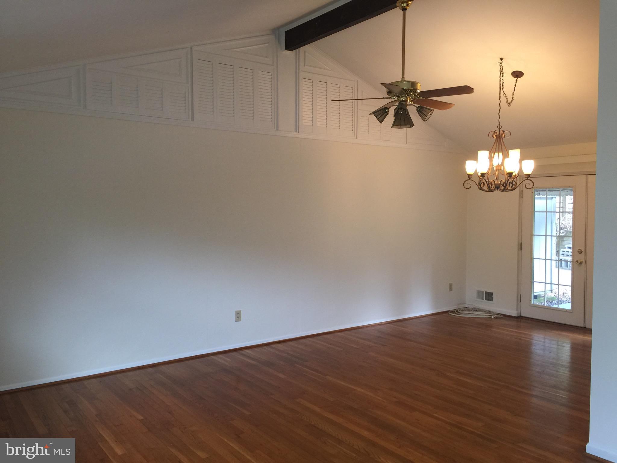 8508 Thames Street Springfield, VA 22151 - Photo 14 of 30 Dining Room