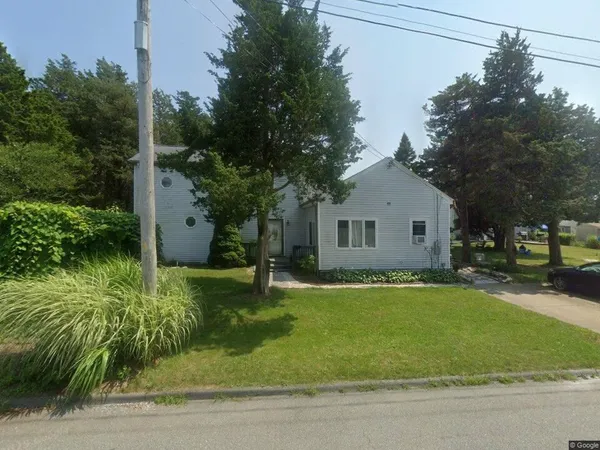 $2,200 | 9 Reservation Road, Unit A, Fairhaven, MA 02719