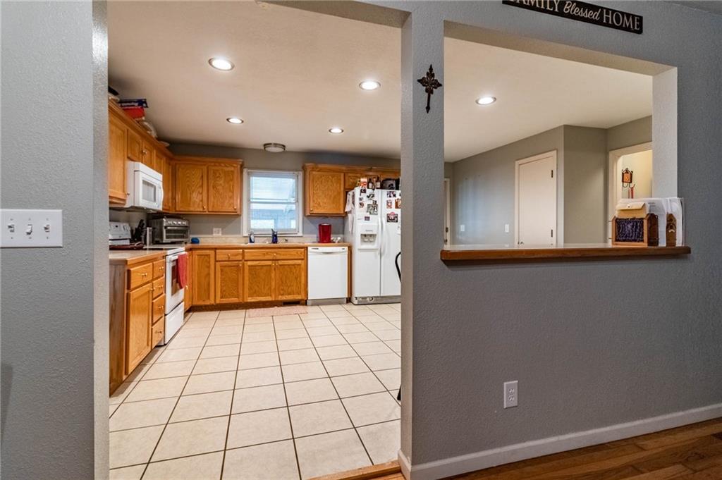 237 Northwest 21 Road Warrensburg, MO 64093 - Photo 15 of 25