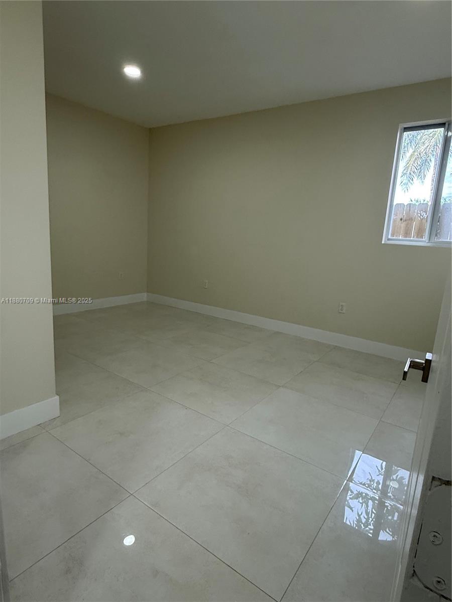 559 Northwest 2nd Street, Unit 2 Florida City, FL 33034 - Photo 8 of 8