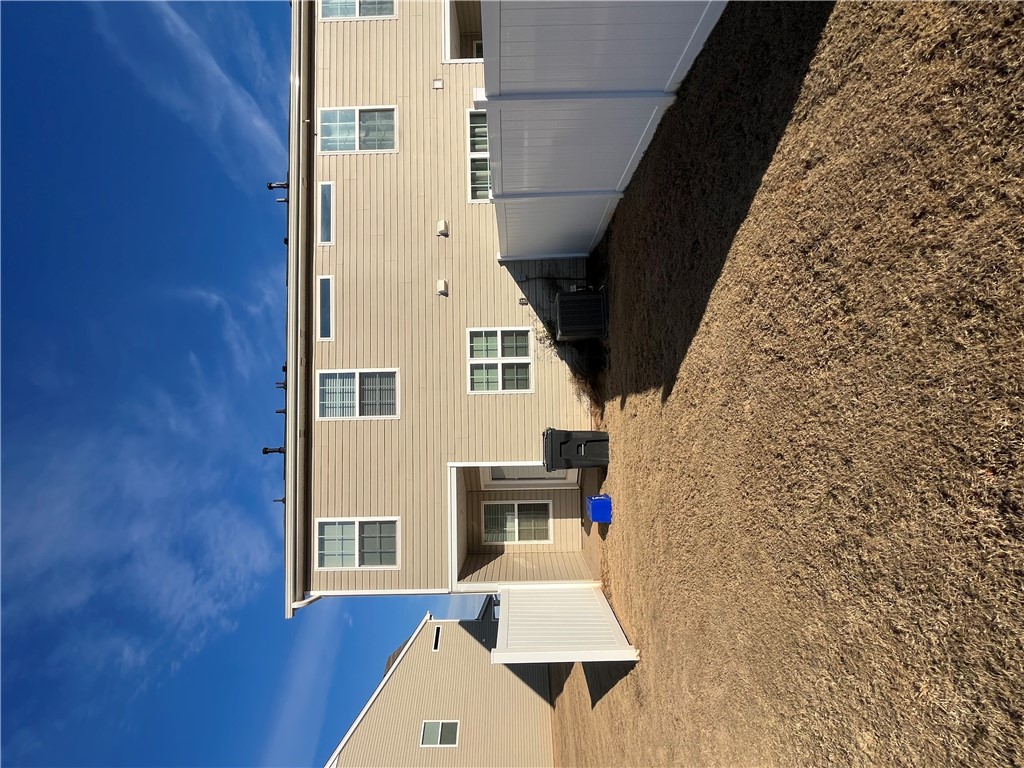 516 Brasstown Court Pendleton, SC 29670 - Photo 3 of 23 The covered patio can remain as is or be screened in.