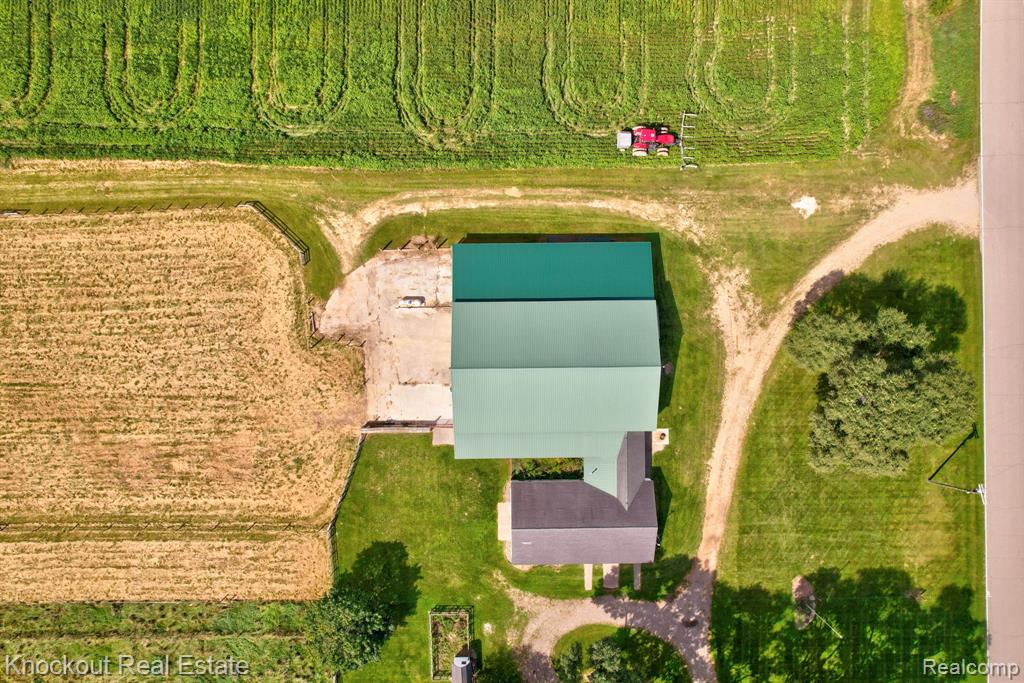 8424 Oak Road Millington, MI 48746 - Photo 25 of 34