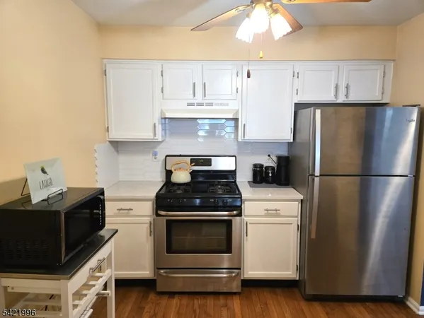 $242,000 | 64 Dayton Court, Unit 205, Hackettstown, NJ 07840