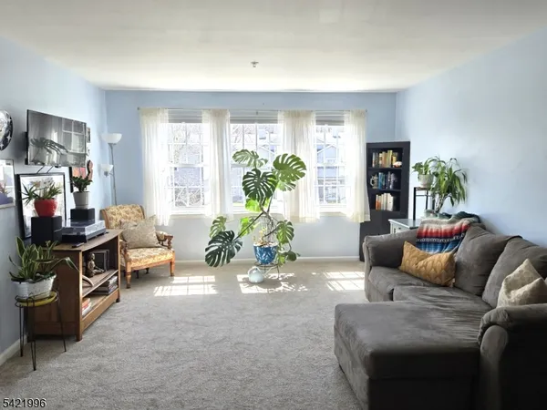 $242,000 | 64 Dayton Court, Unit 205, Hackettstown, NJ 07840