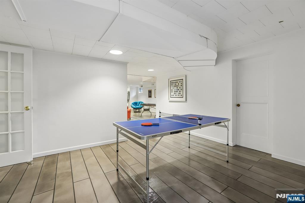95 Yantacaw Brook Road Montclair, NJ 07043 - Photo 31 of 48