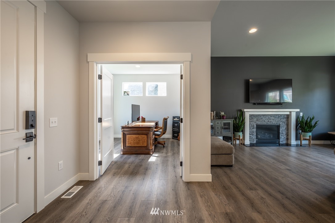 2134 Honeysett Road Wenatchee, WA 98801 - Photo 3 of 26 Gallery Image 3