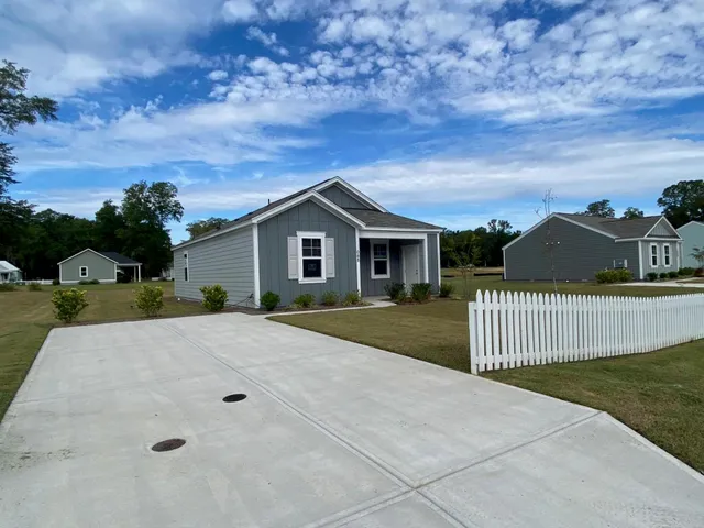 $2,300 | 1088 Refuge Way, Summerton, SC 29148