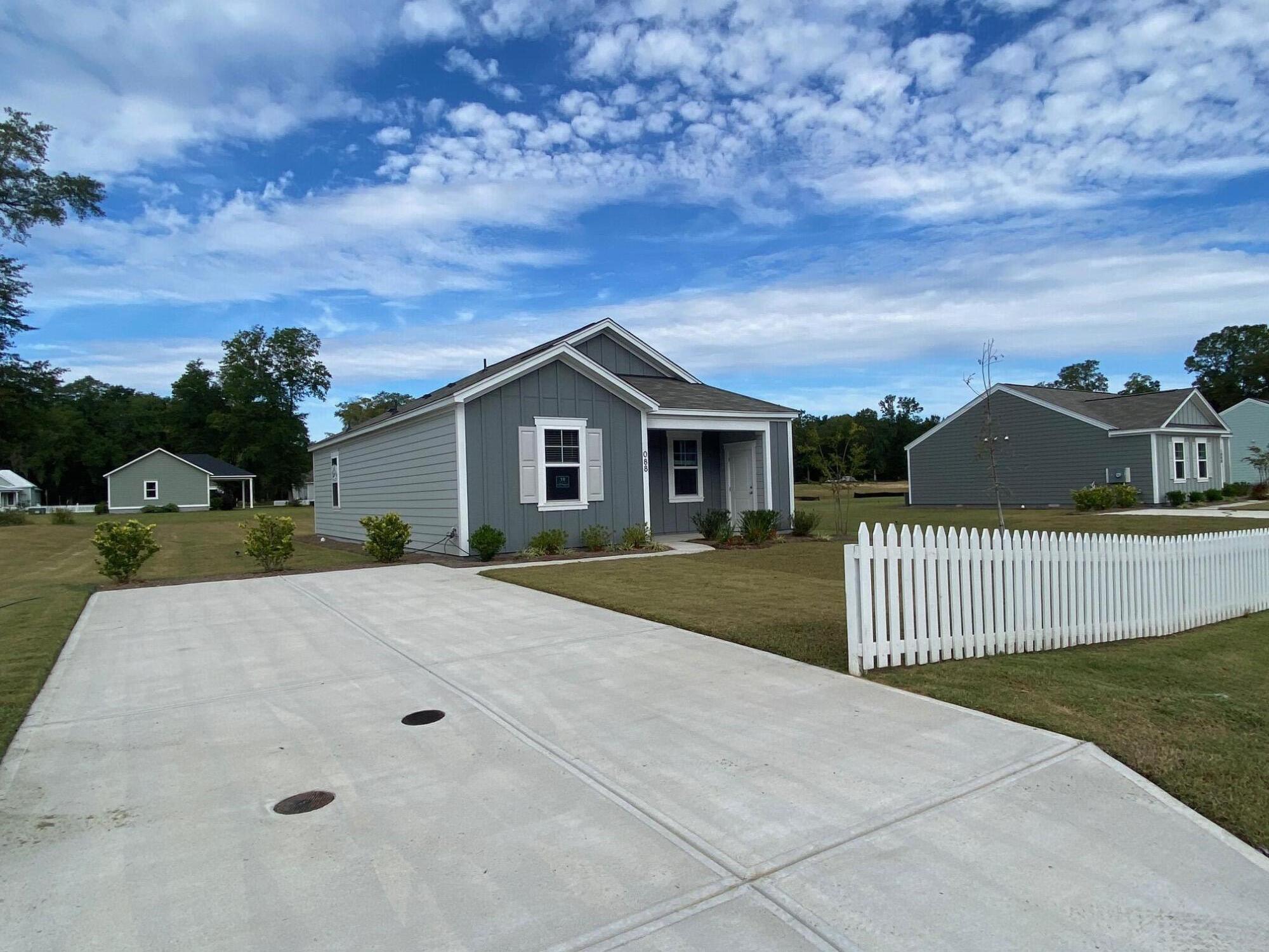 1088 Refuge Way Summerton, SC 29148 - Photo 1 of 15 IMG_3243