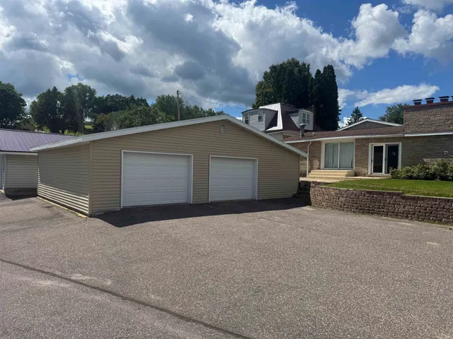 $279,900 | 204 East South Railroad Street, Kendall, WI 54638