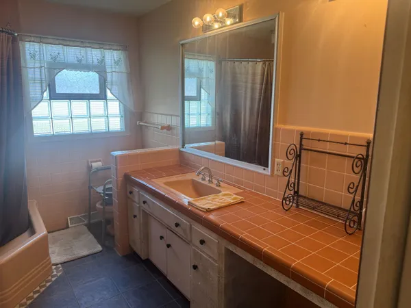 $279,900 | 204 East South Railroad Street, Kendall, WI 54638