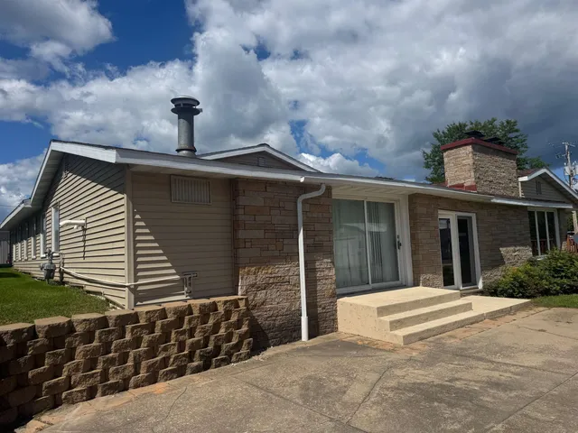 $279,900 | 204 East South Railroad Street, Kendall, WI 54638