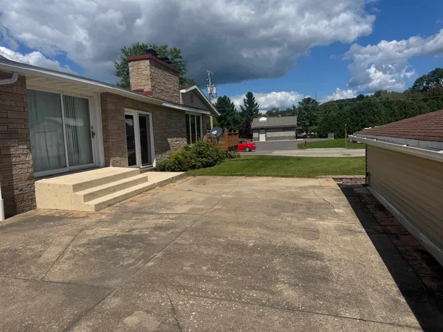 $279,900 | 204 East South Railroad Street, Kendall, WI 54638