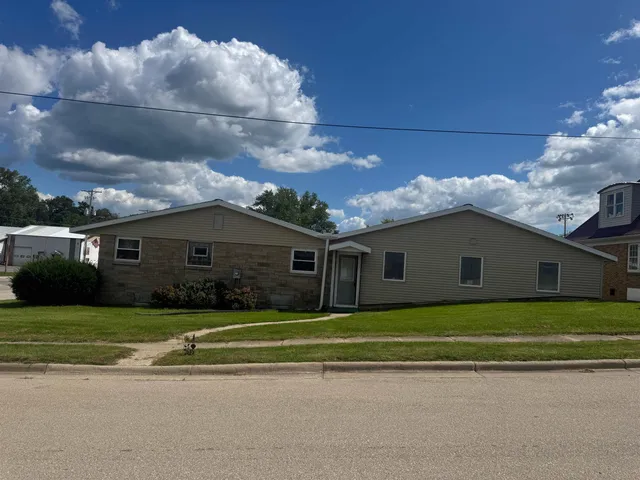 $279,900 | 204 East South Railroad Street, Kendall, WI 54638