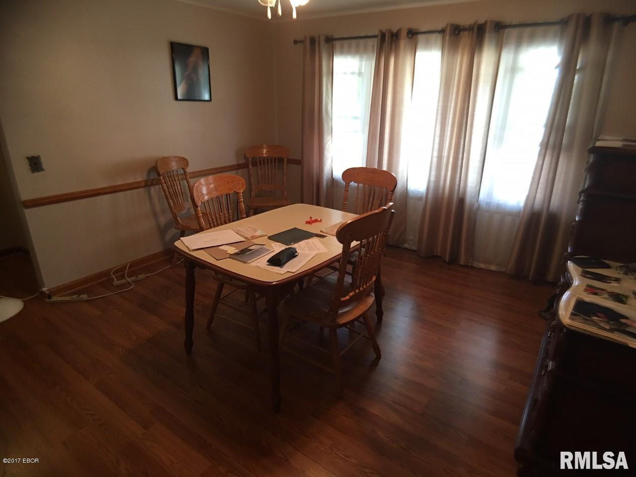 301 East 3rd Street Flora, IL 62839 - Photo 13 of 36 Gallery Image 13