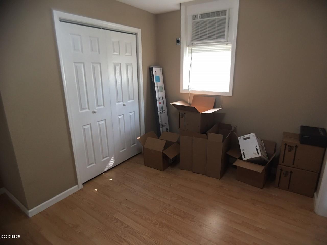 301 East 3rd Street Flora, IL 62839 - Photo 23 of 36 Gallery Image 23