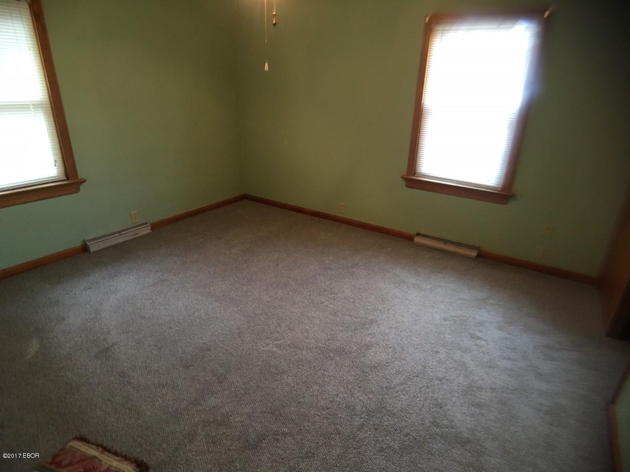 301 East 3rd Street Flora, IL 62839 - Photo 29 of 36 Gallery Image 29