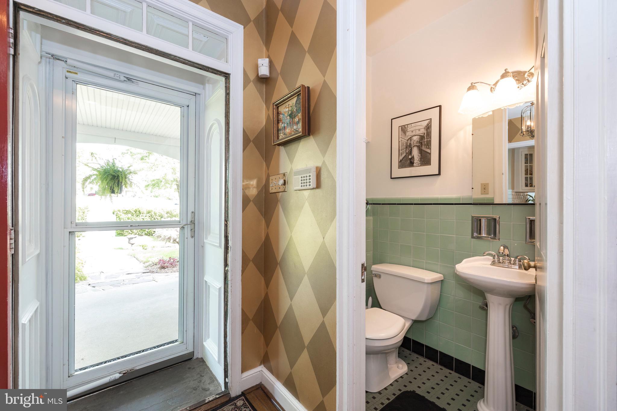 711 High Boulevard Reading, PA 19607 - Photo 21 of 60 Front entrance with powder room