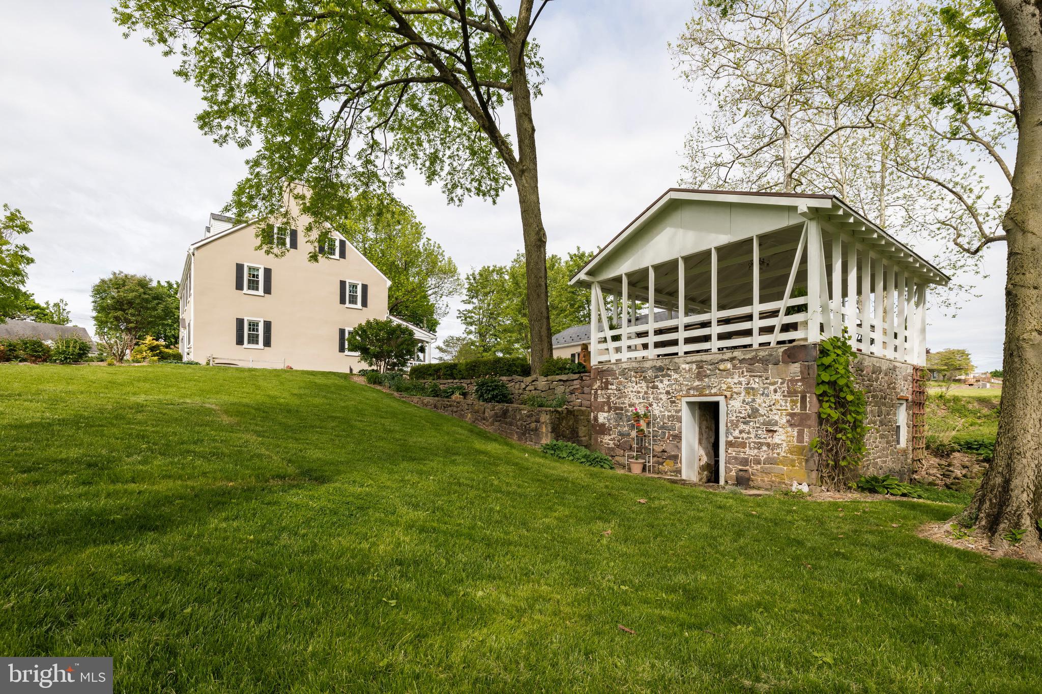 711 High Boulevard Reading, PA 19607 - Photo 52 of 60